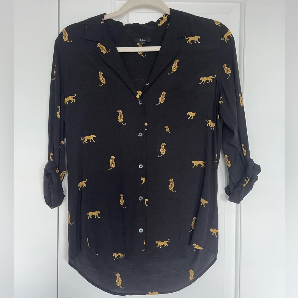 RAILS TIGER PRINT BUTTON DOWN
